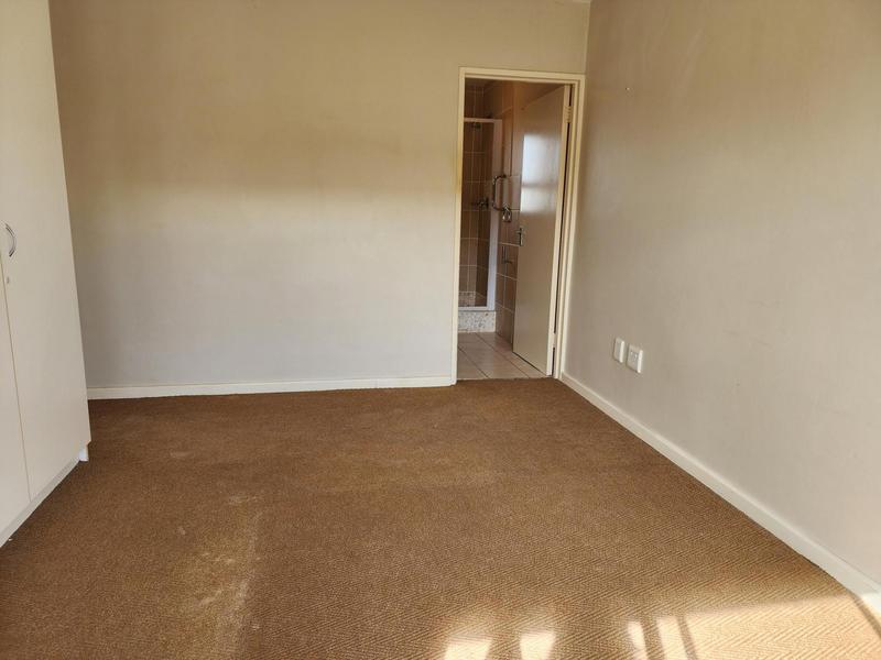 2 Bedroom Property for Sale in Parklands Western Cape